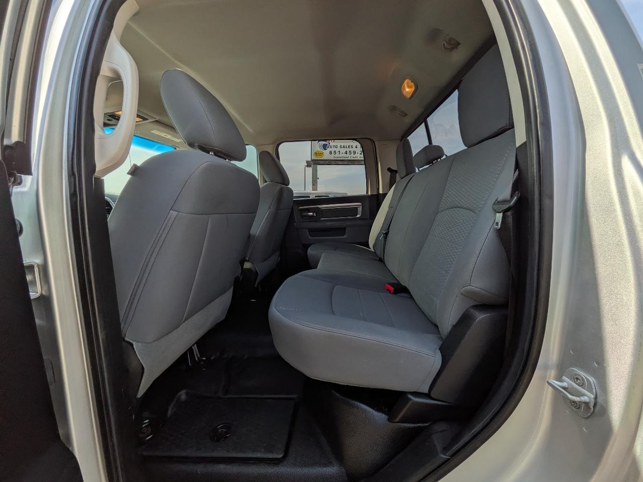 RAM 2500 4WD Crew Cab 149" SLT 2014