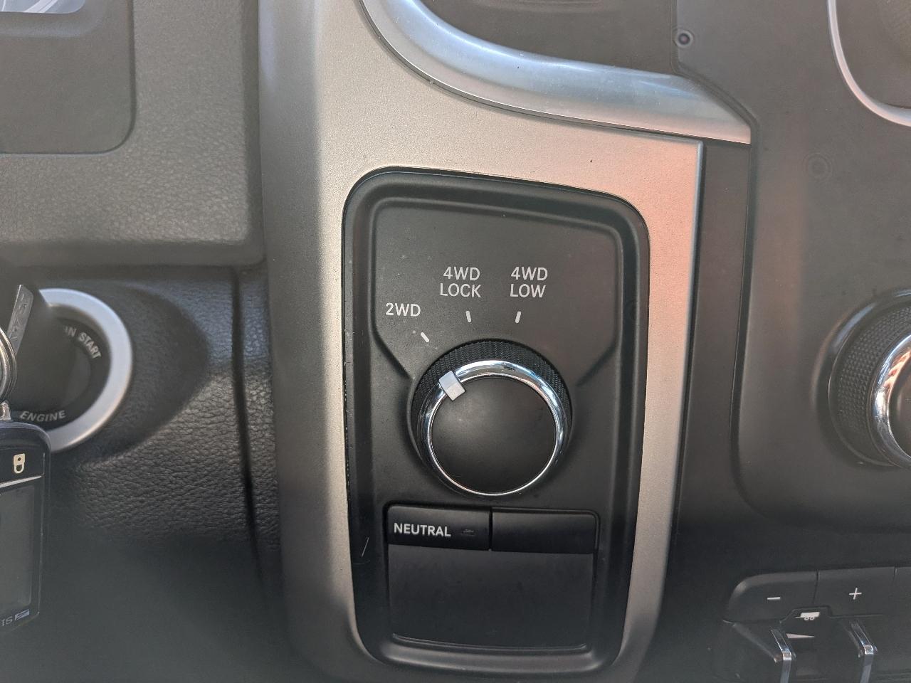 RAM 2500 4WD Crew Cab 149" SLT 2014