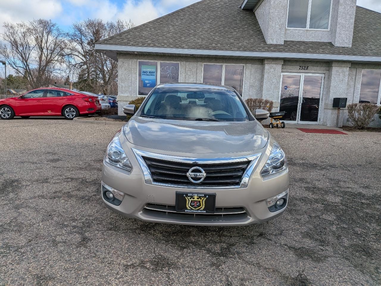 Nissan Altima 4dr Sdn I4 2.5 SL 2013