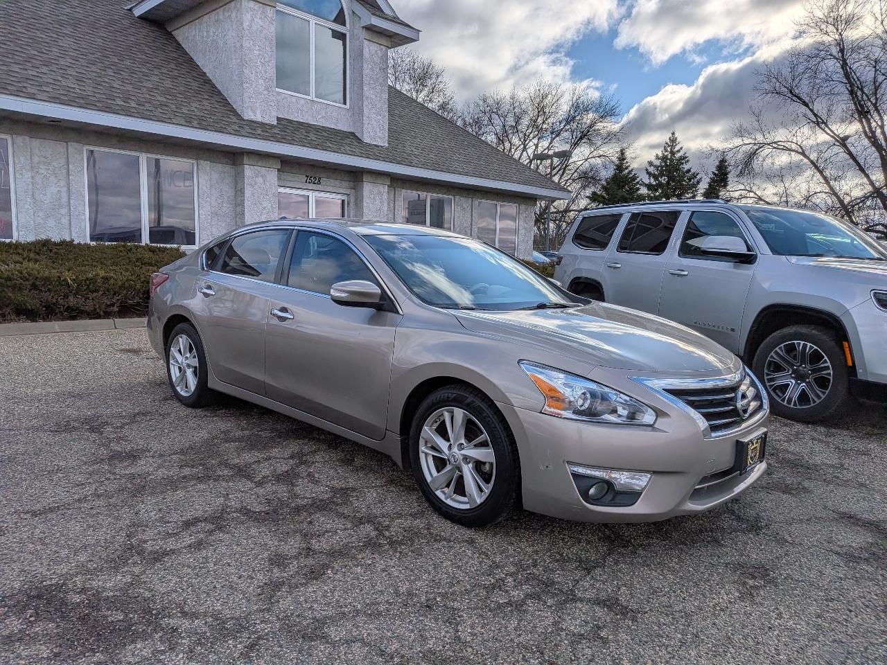 Nissan Altima 4dr Sdn I4 2.5 SL 2013