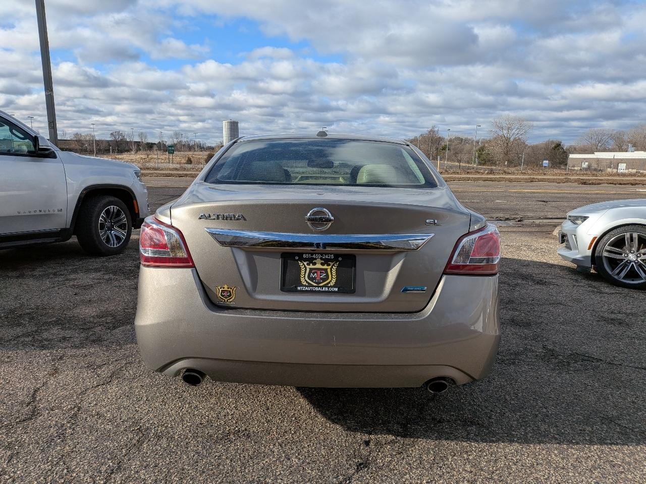 Nissan Altima 4dr Sdn I4 2.5 SL 2013
