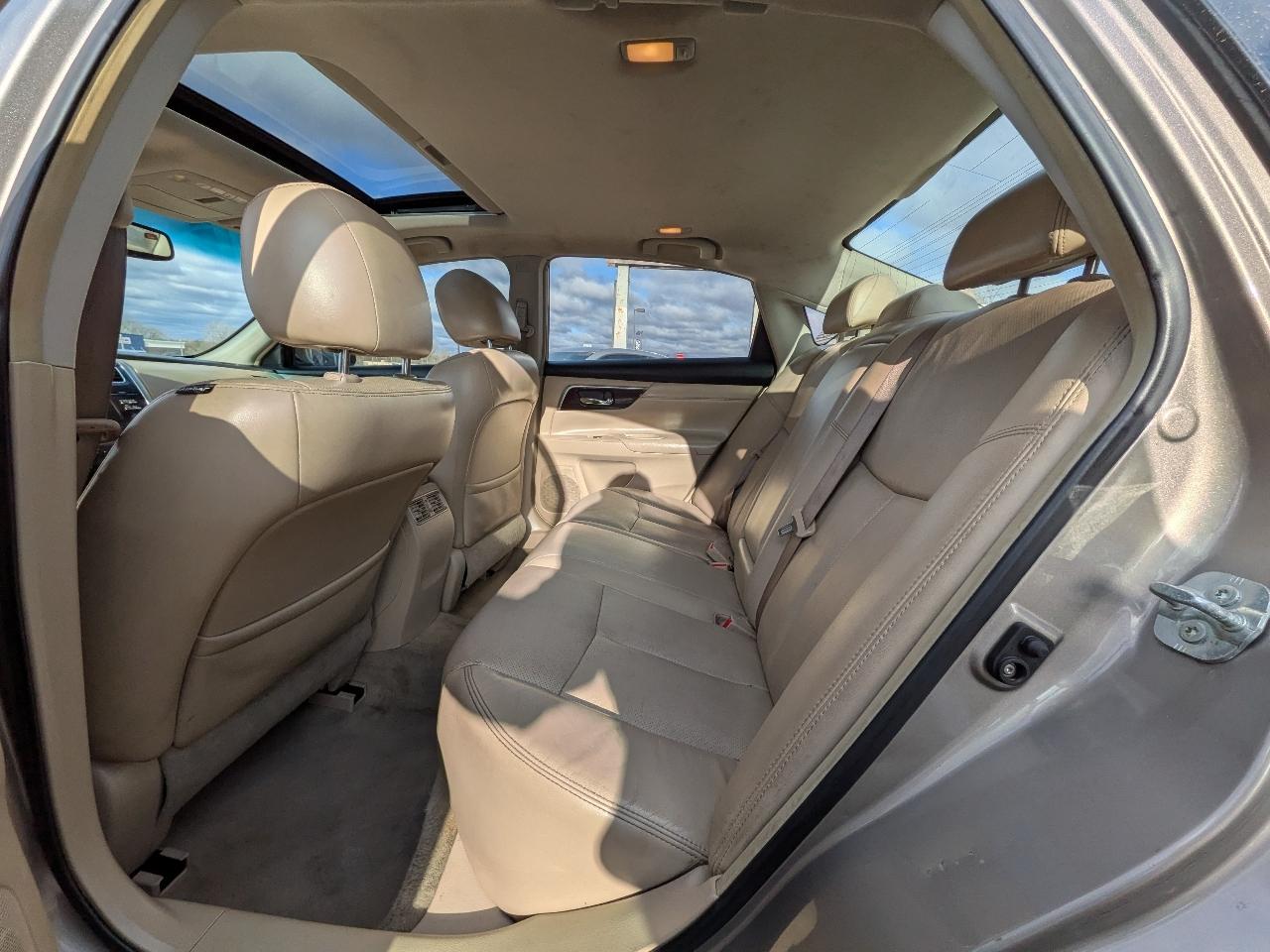 Nissan Altima 4dr Sdn I4 2.5 SL 2013