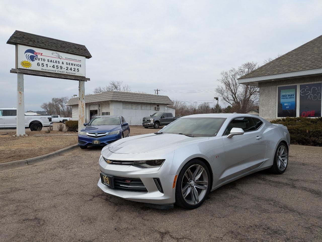 2018 Chevrolet Camaro 2dr Cpe 1LT