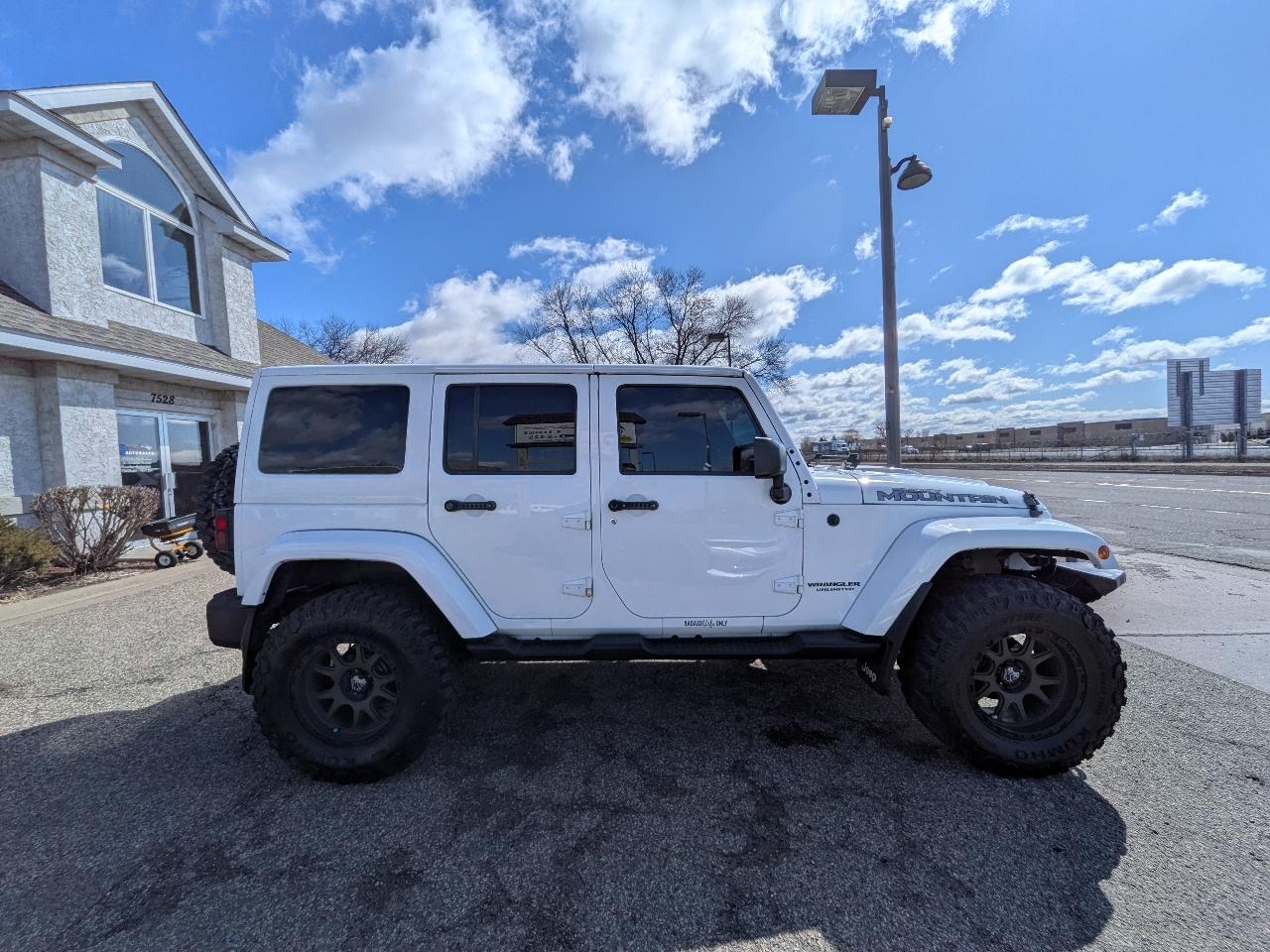Jeep Wrangler Unlimited Smoky Mountain 4x4 *Ltd Avail* 2017