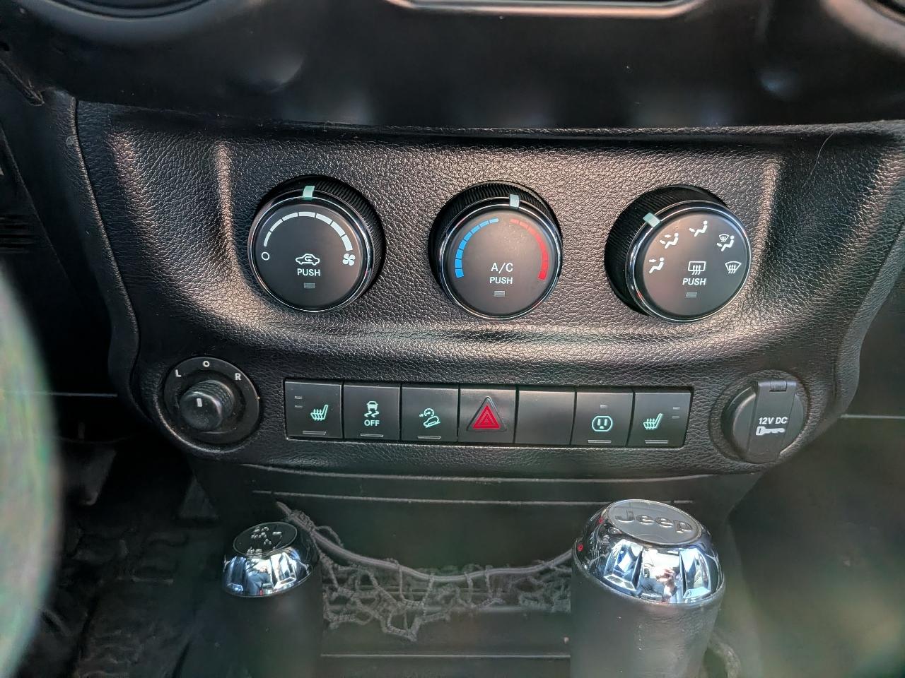 Jeep Wrangler Unlimited Smoky Mountain 4x4 *Ltd Avail* 2017