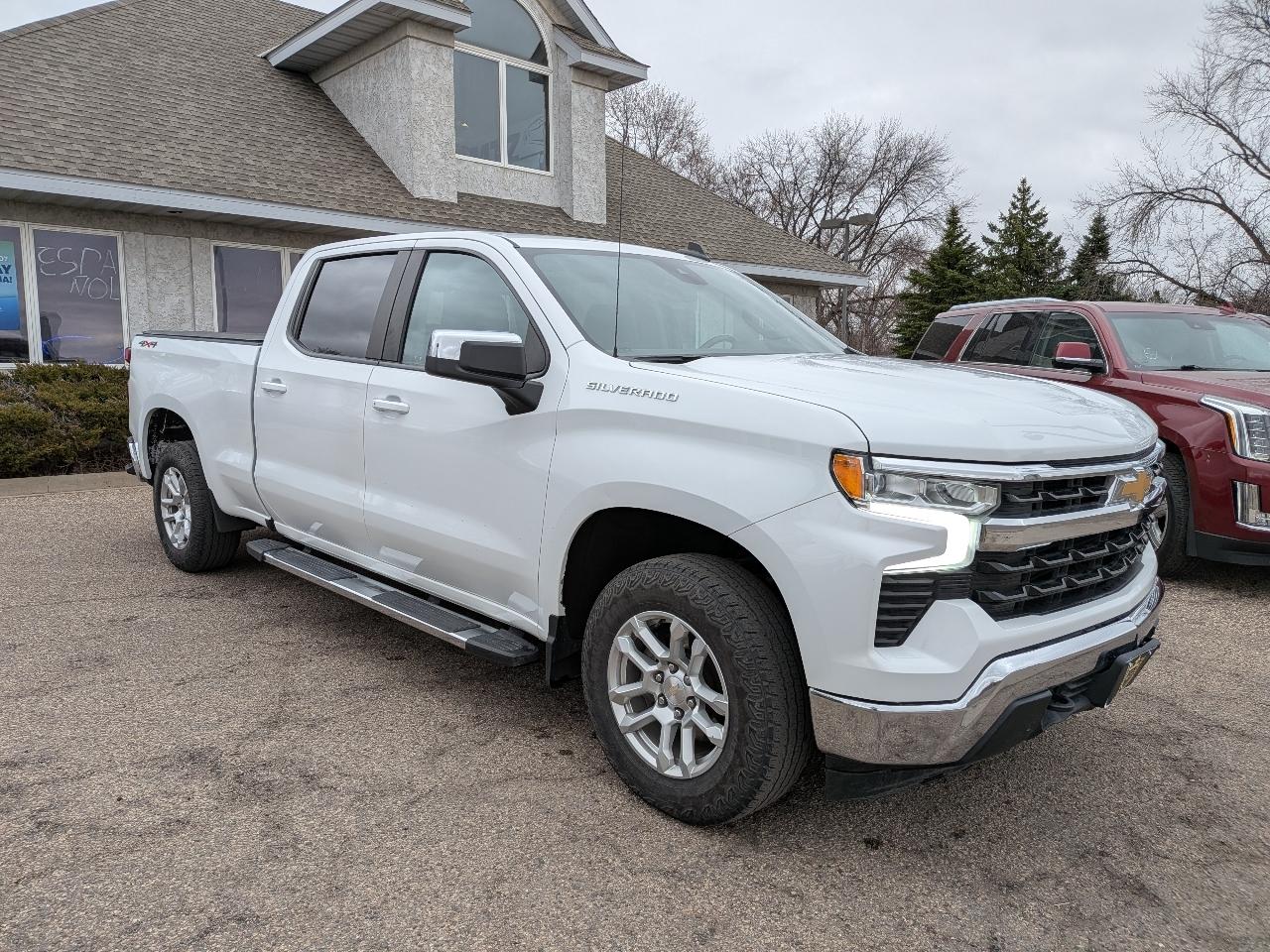 Chevrolet Silverado 1500 4WD Crew Cab 157" LT 2022