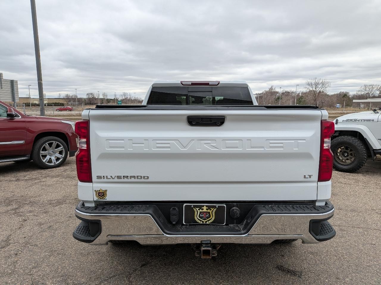 Chevrolet Silverado 1500 4WD Crew Cab 157" LT 2022