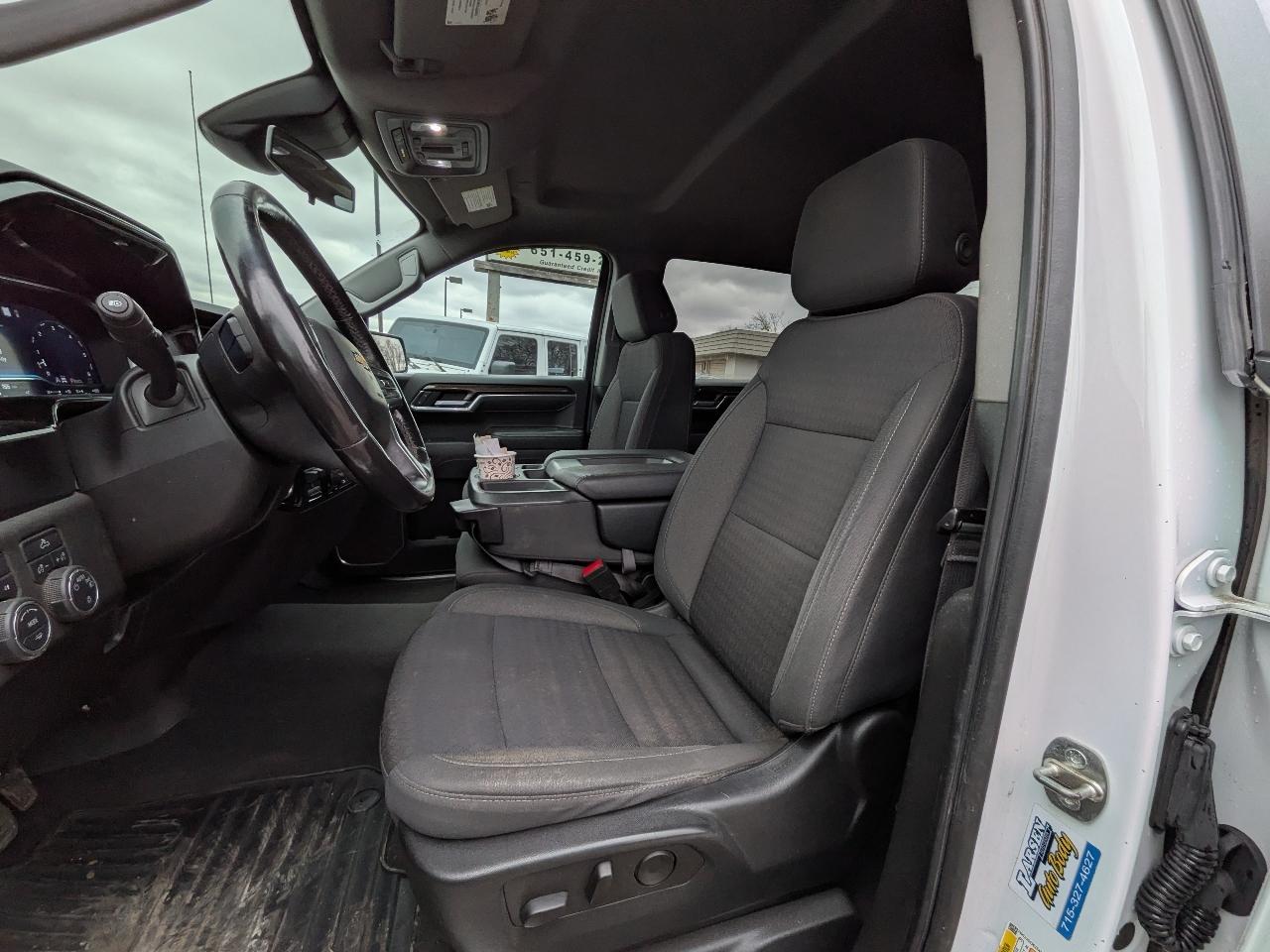 Chevrolet Silverado 1500 4WD Crew Cab 157" LT 2022