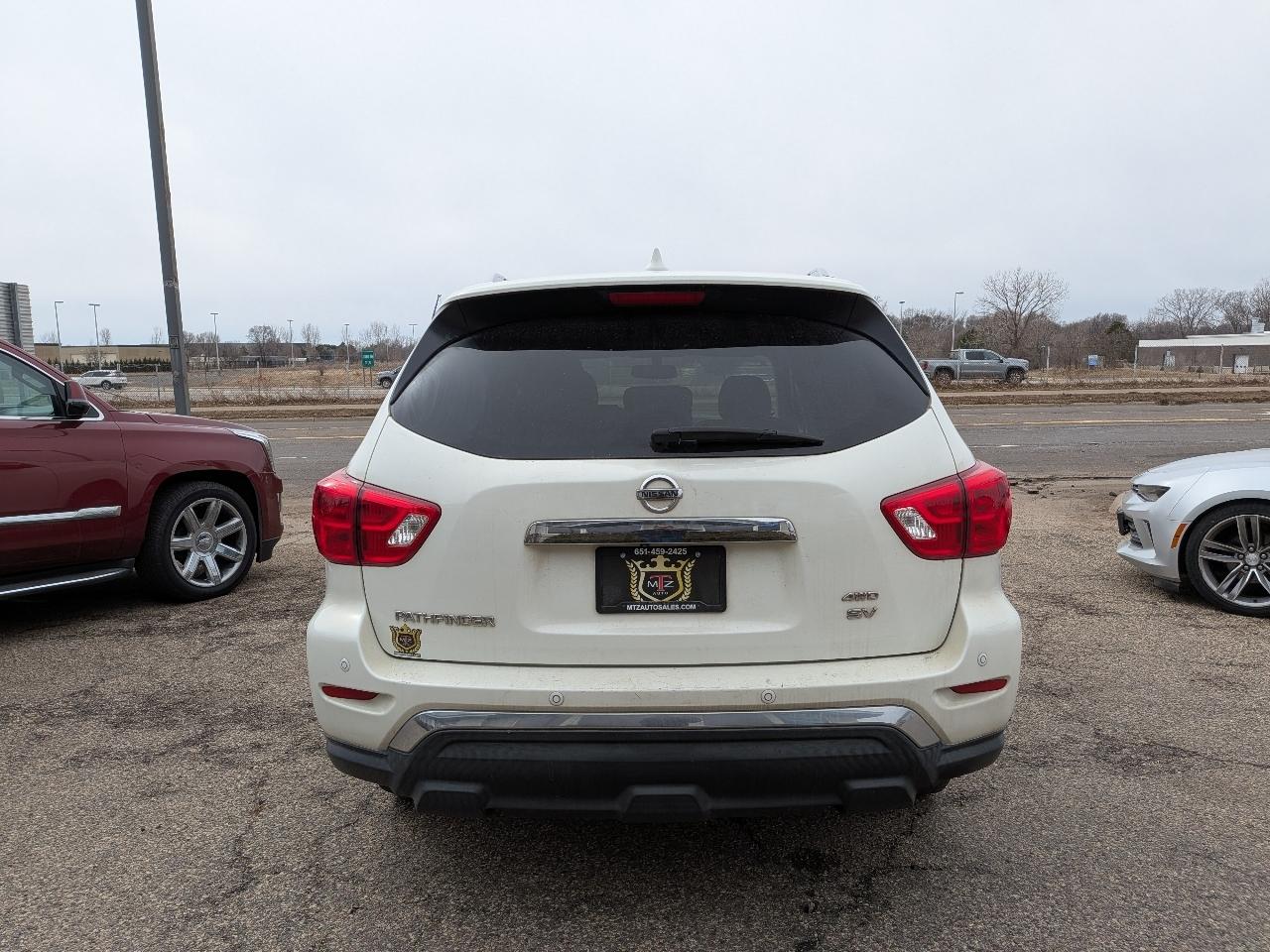 Nissan Pathfinder 4x4 SV 2020