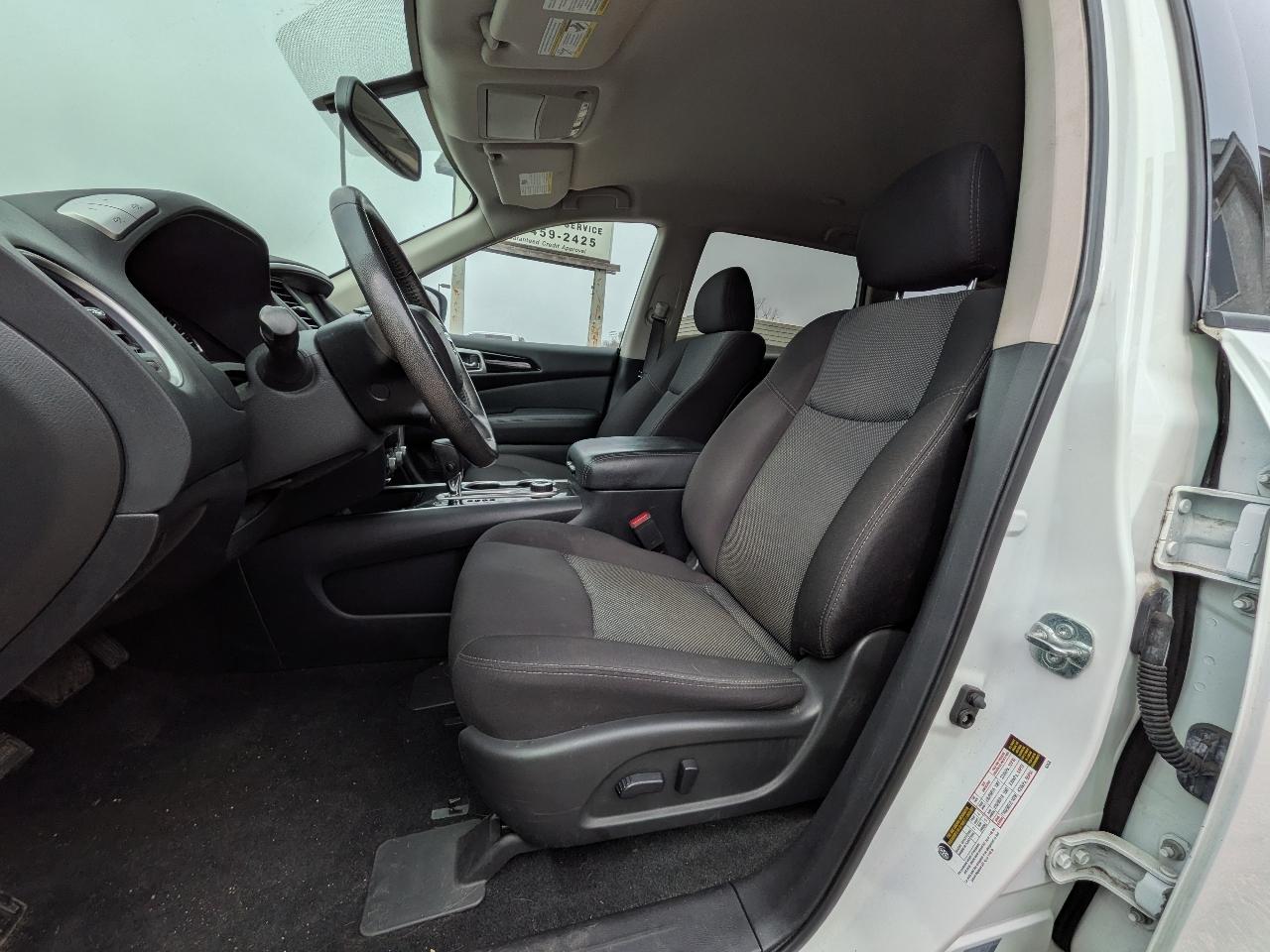 Nissan Pathfinder 4x4 SV 2020