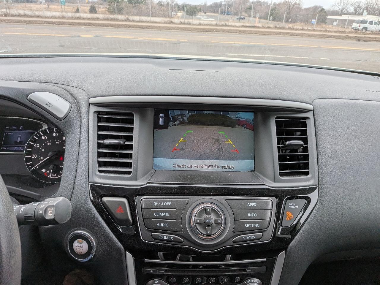 Nissan Pathfinder 4x4 SV 2020