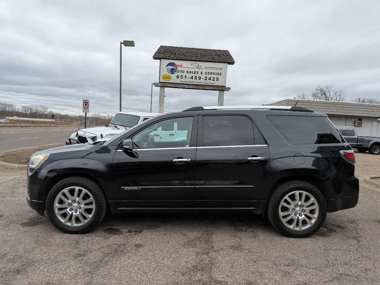 GMC Acadia AWD 4dr Denali 2015