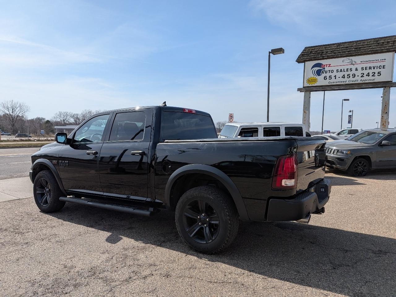 RAM 1500 Classic Warlock 4x4 Crew Cab 5'7" Box 2021