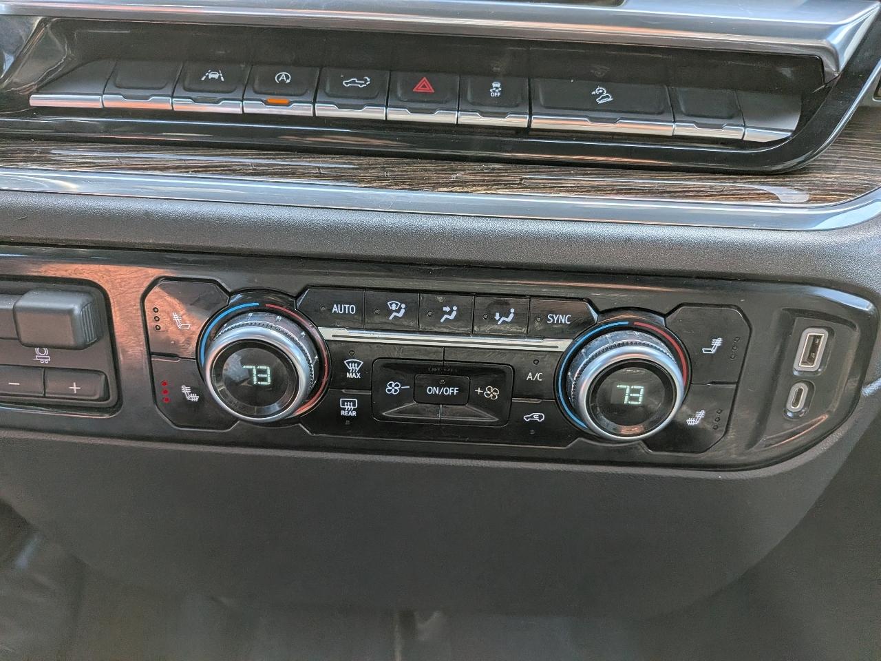 GMC Sierra 1500 4WD Crew Cab 147" SLE 2023