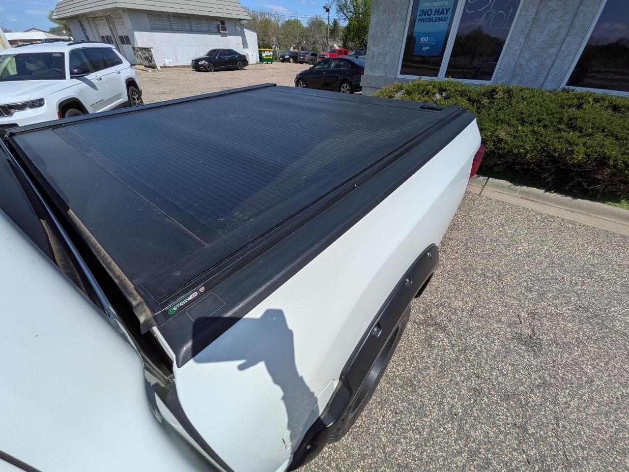 Nissan Titan 4x4 Crew Cab SV 2017