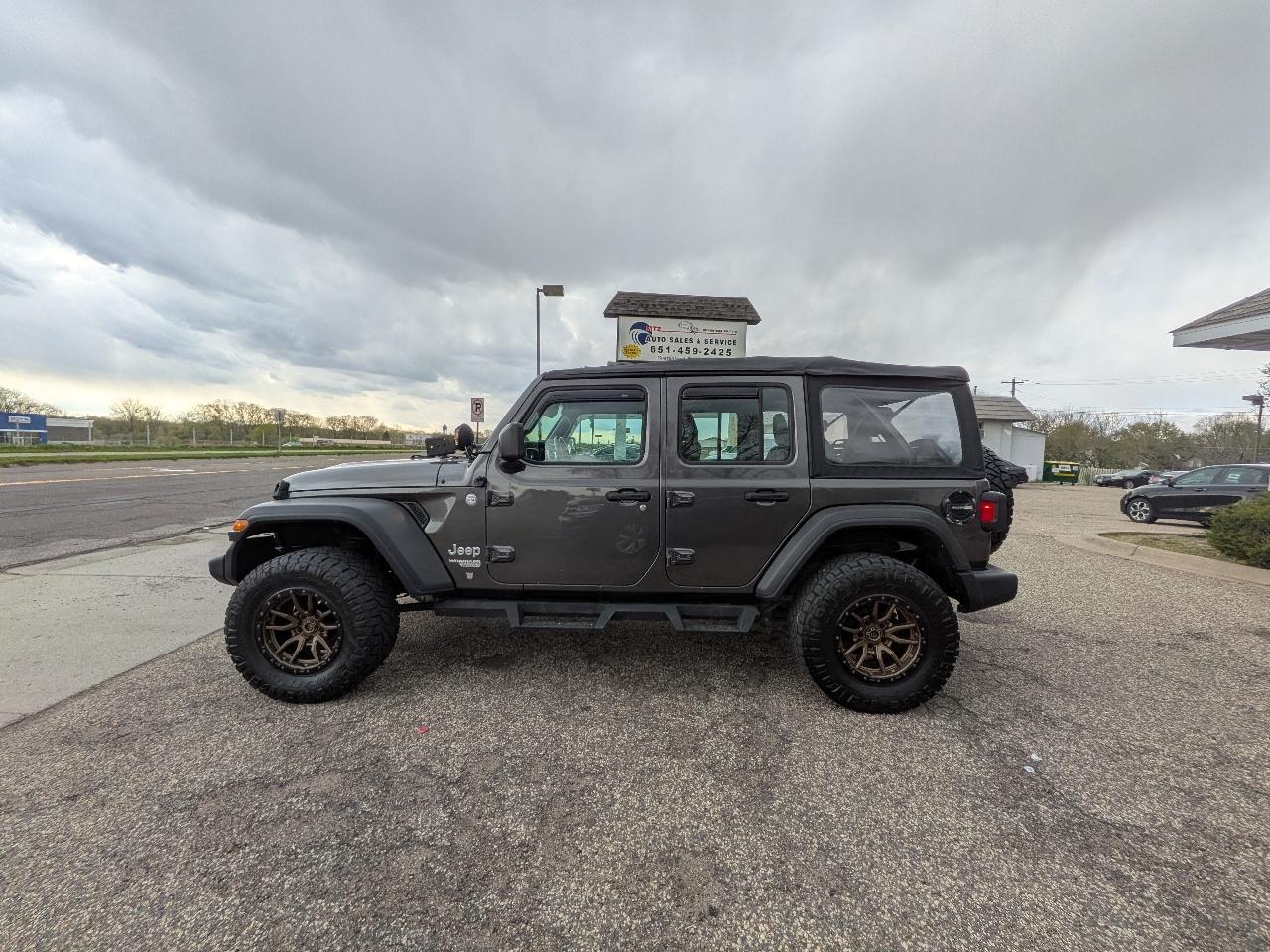 Jeep Wrangler Unlimited Sport 4x4 2018