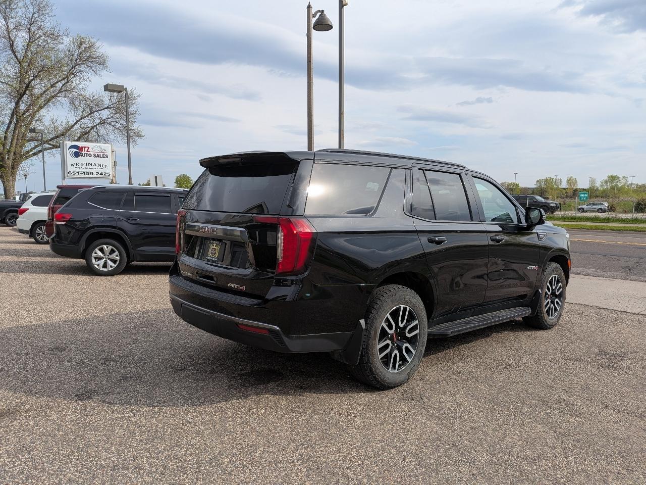 GMC Yukon 4WD 4dr AT4 2022