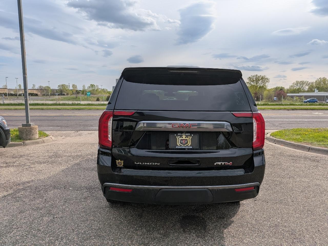 GMC Yukon 4WD 4dr AT4 2022