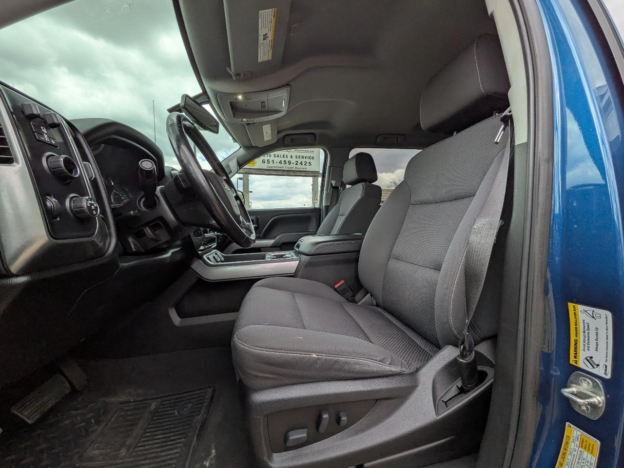 Chevrolet Silverado 1500 4WD Crew Cab 143.5" LT w/2LT 2018