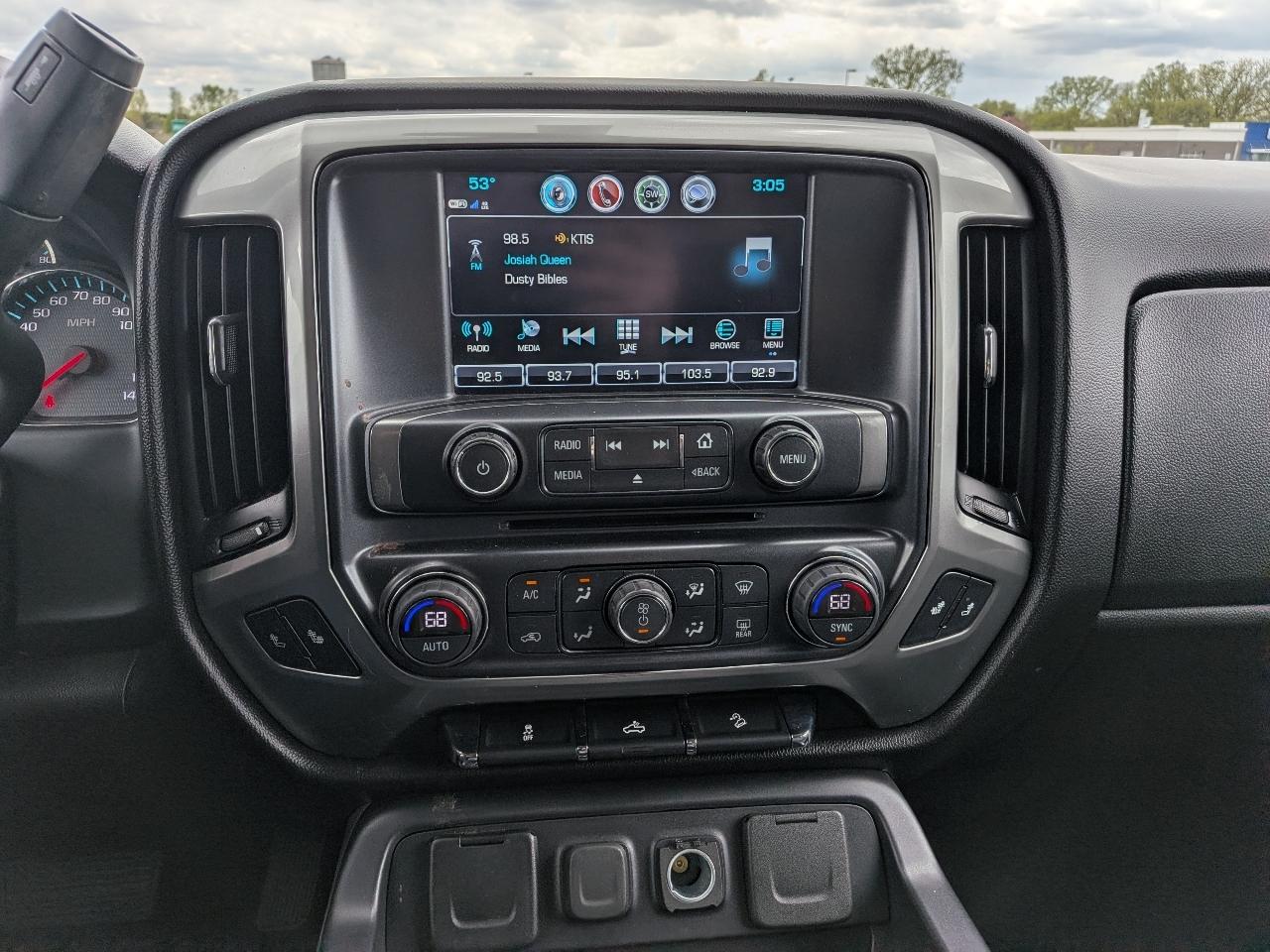 Chevrolet Silverado 1500 4WD Crew Cab 143.5" LT w/2LT 2018