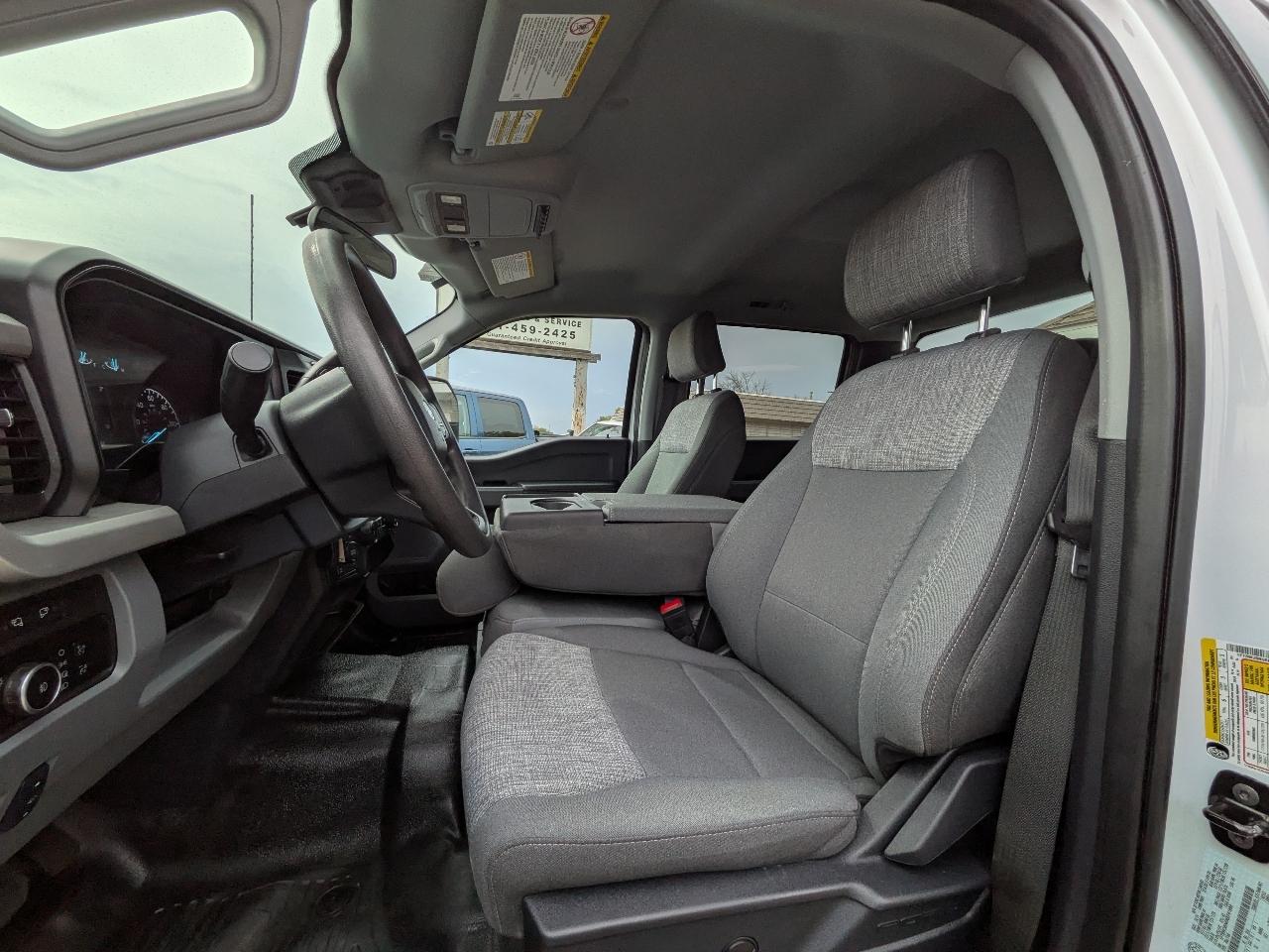Ford Super Duty F-350 SRW XL 4WD Crew Cab 6.75' Box 2024
