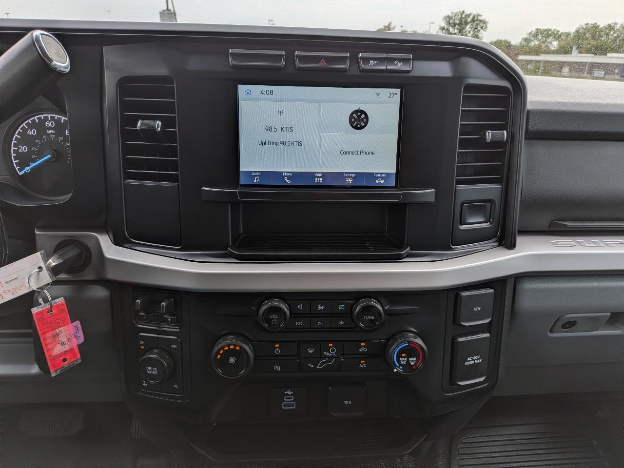 Ford Super Duty F-350 SRW XL 4WD Crew Cab 6.75' Box 2024