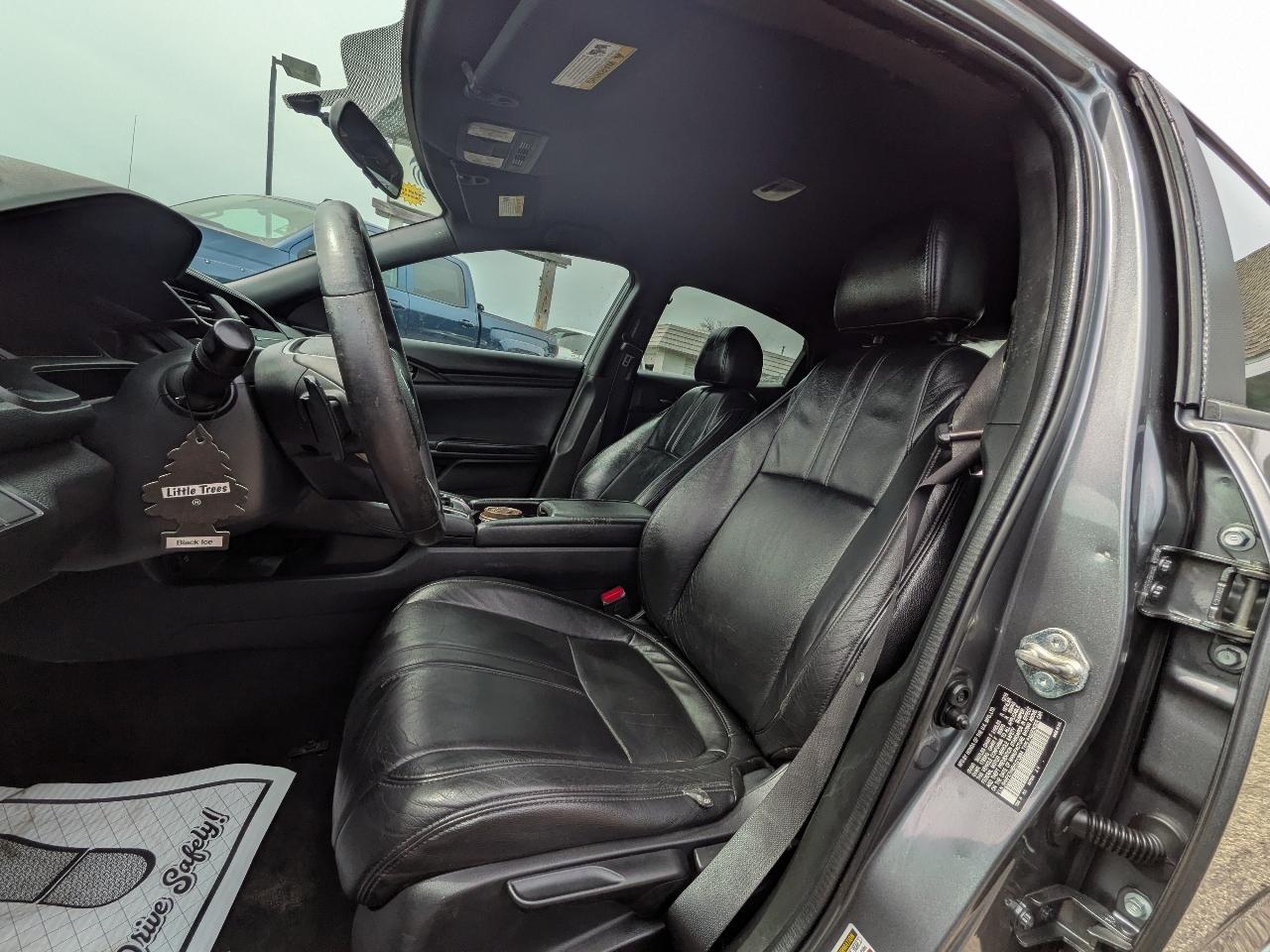 Honda Civic Hatchback Sport CVT 2017
