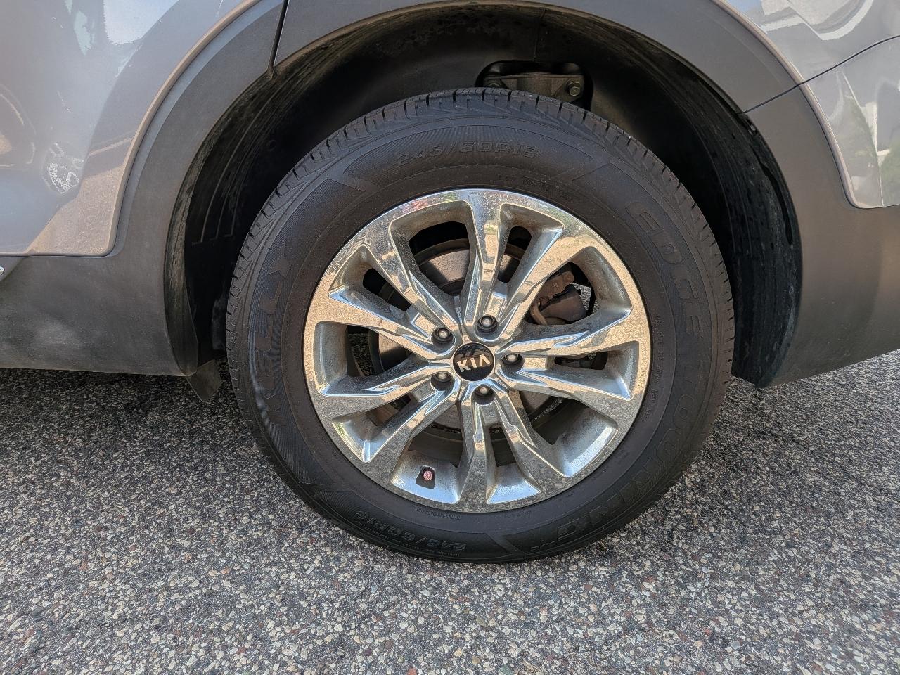Kia Telluride LX AWD 2021