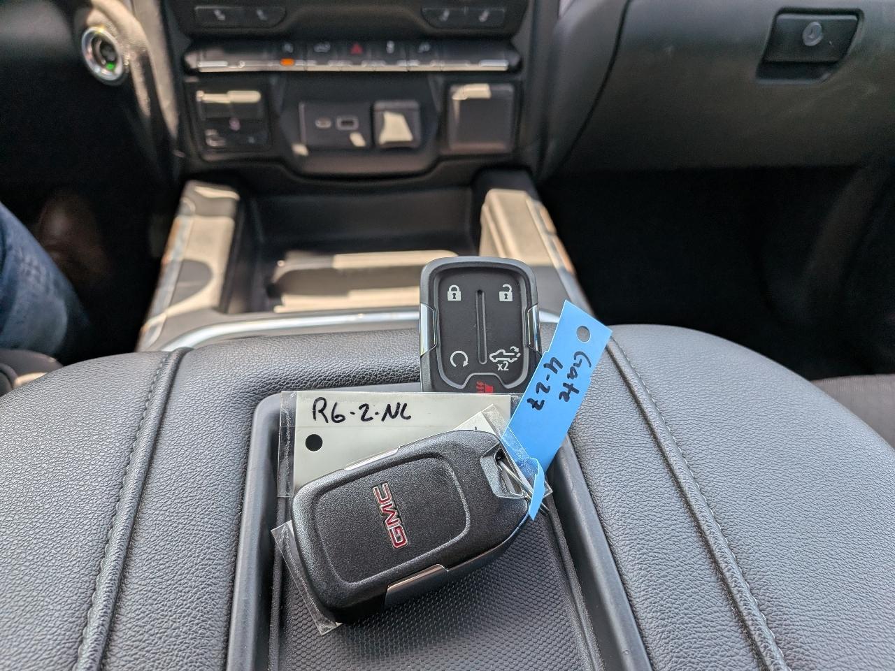 GMC Sierra 1500 4WD Crew Cab 147" Elevation 2019