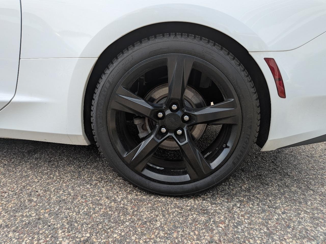 Chevrolet Camaro 2dr Cpe 2LT 2017