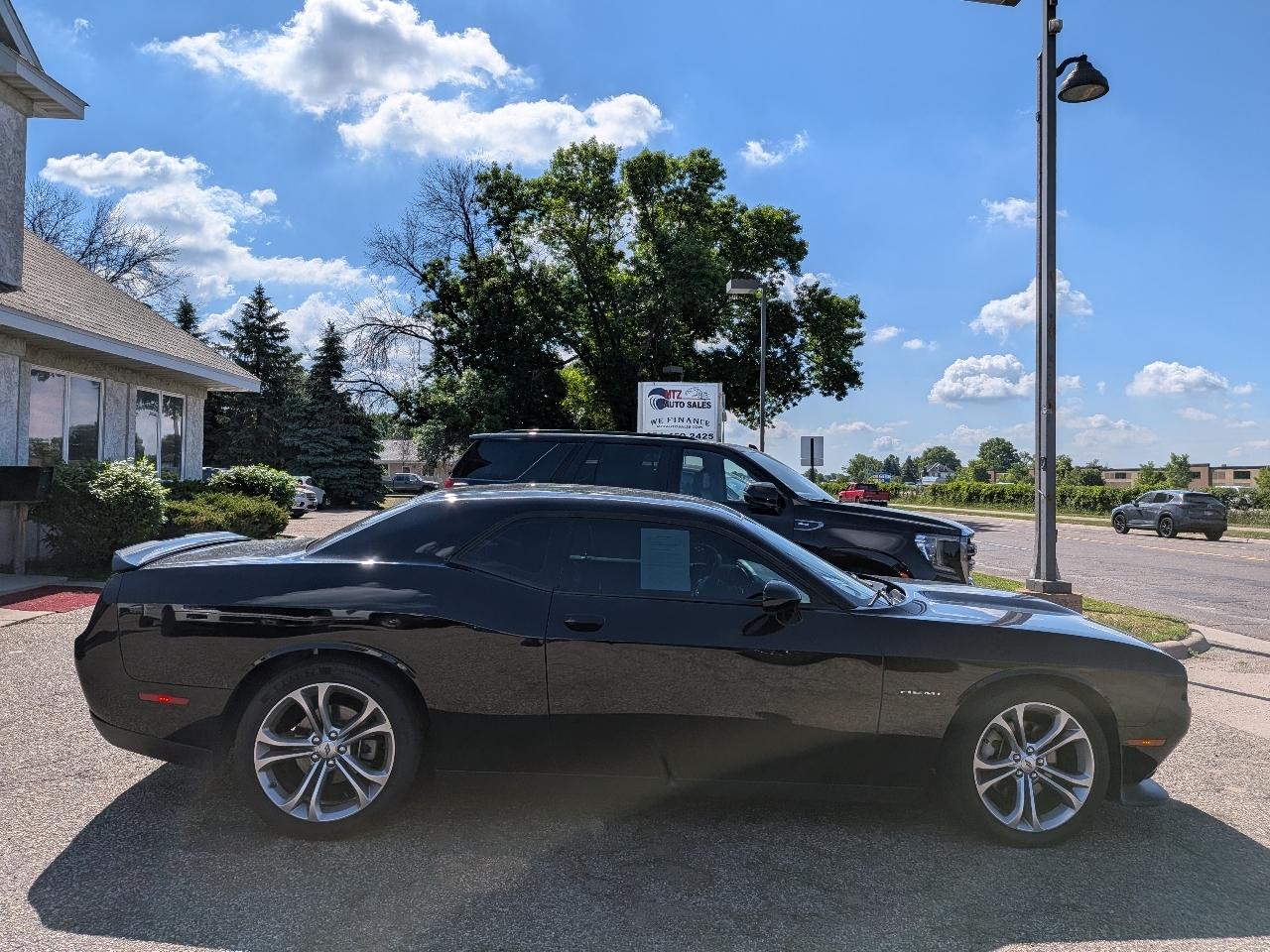 Dodge Challenger R/T RWD 2022