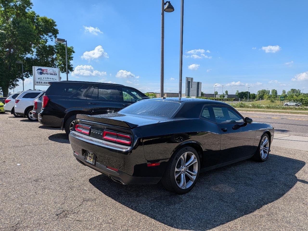 Dodge Challenger R/T RWD 2022