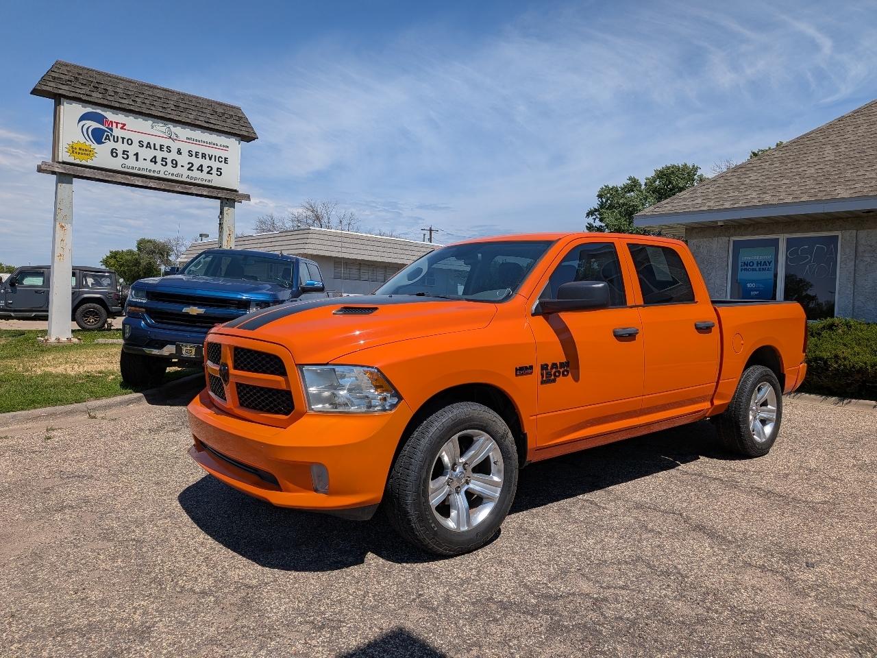 RAM 1500 Classic Express 4x4 Crew Cab 5'7" Box 2019