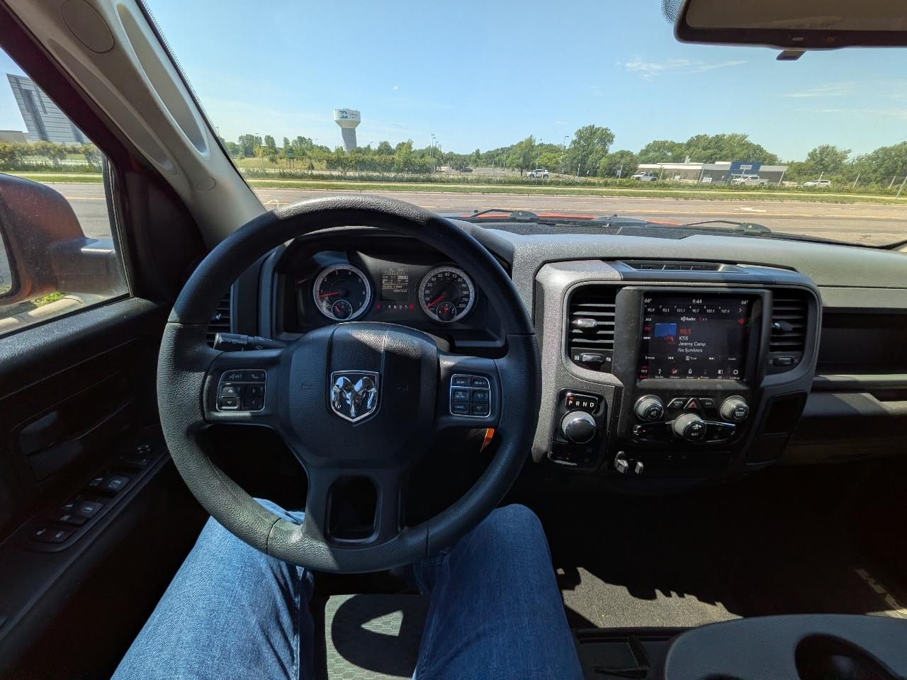 RAM 1500 Classic Express 4x4 Crew Cab 5'7" Box 2019