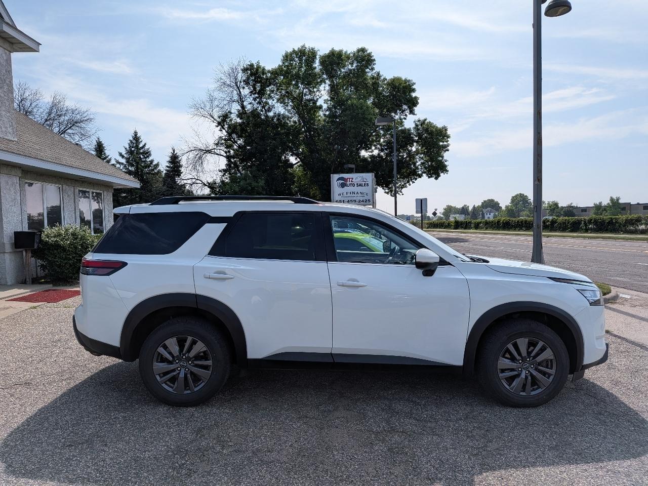 Nissan Pathfinder SV 4WD 2022
