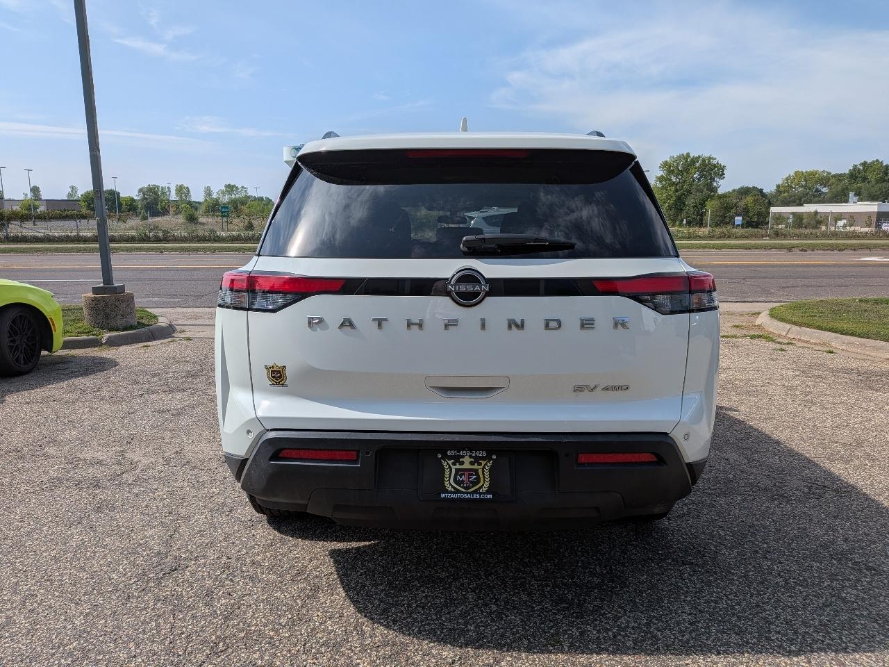 Nissan Pathfinder SV 4WD 2022