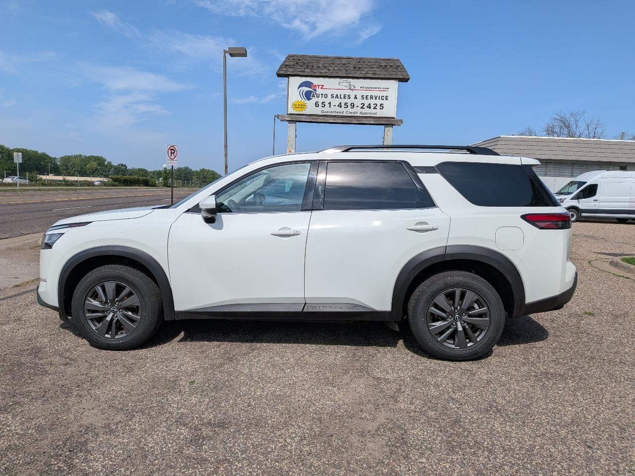 Nissan Pathfinder SV 4WD 2022