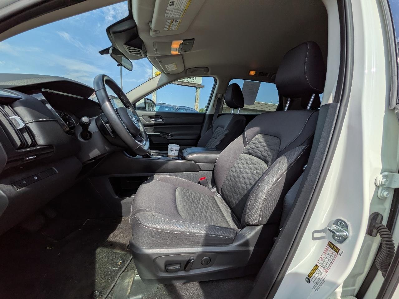 Nissan Pathfinder SV 4WD 2022