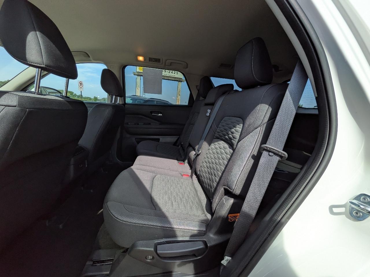 Nissan Pathfinder SV 4WD 2022