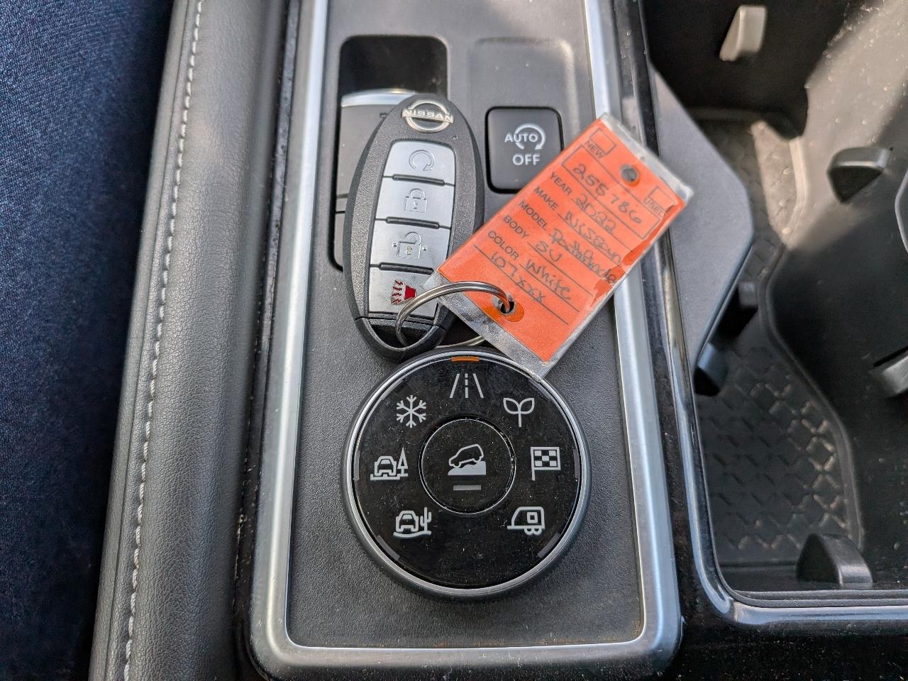 Nissan Pathfinder SV 4WD 2022