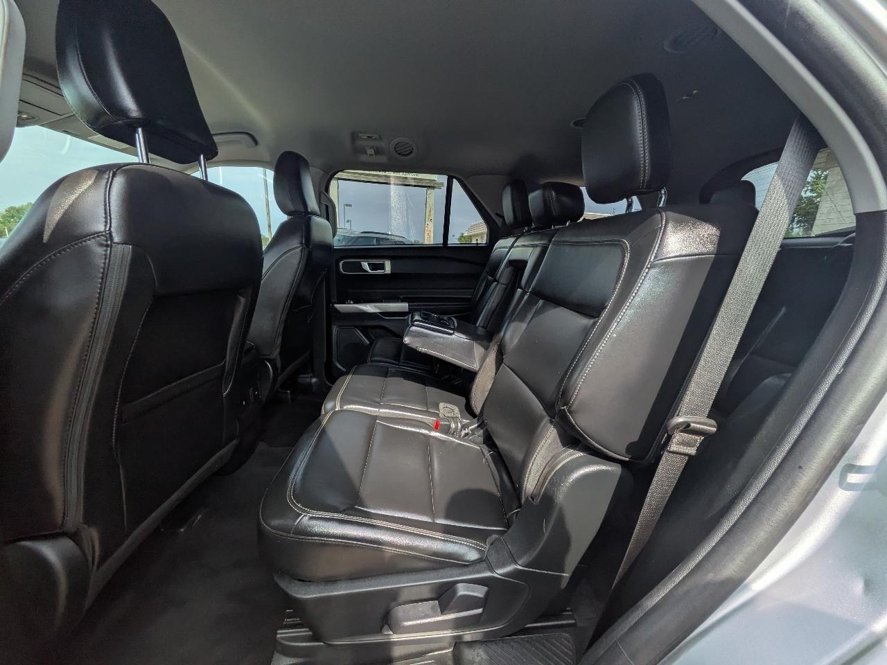 Ford Explorer XLT 4WD 2023