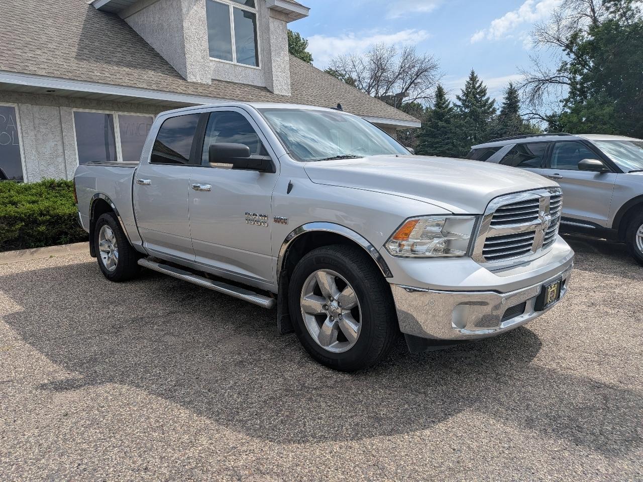 RAM 1500 4WD Crew Cab 140.5" Big Horn 2016
