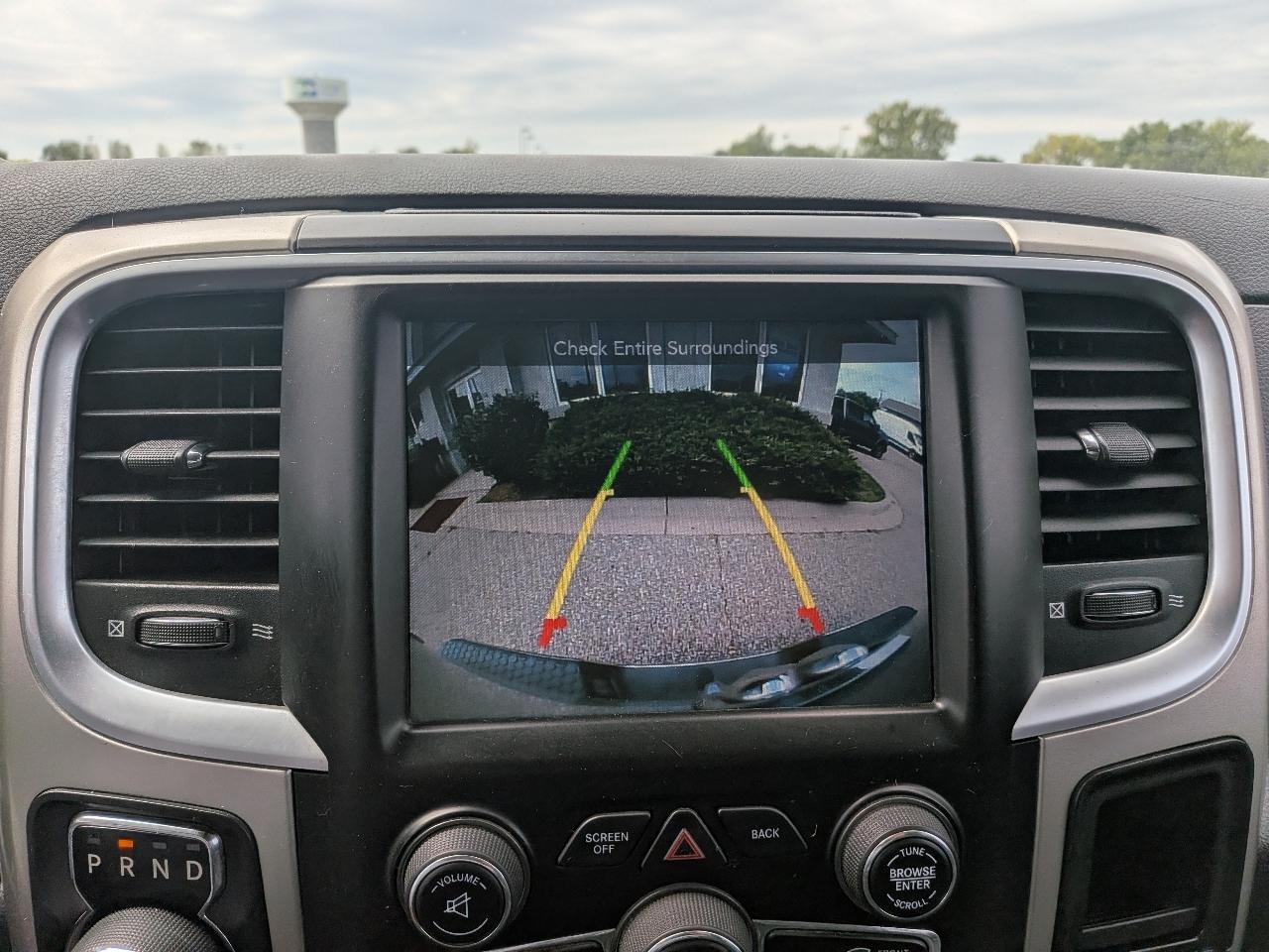 RAM 1500 4WD Crew Cab 140.5" Big Horn 2016