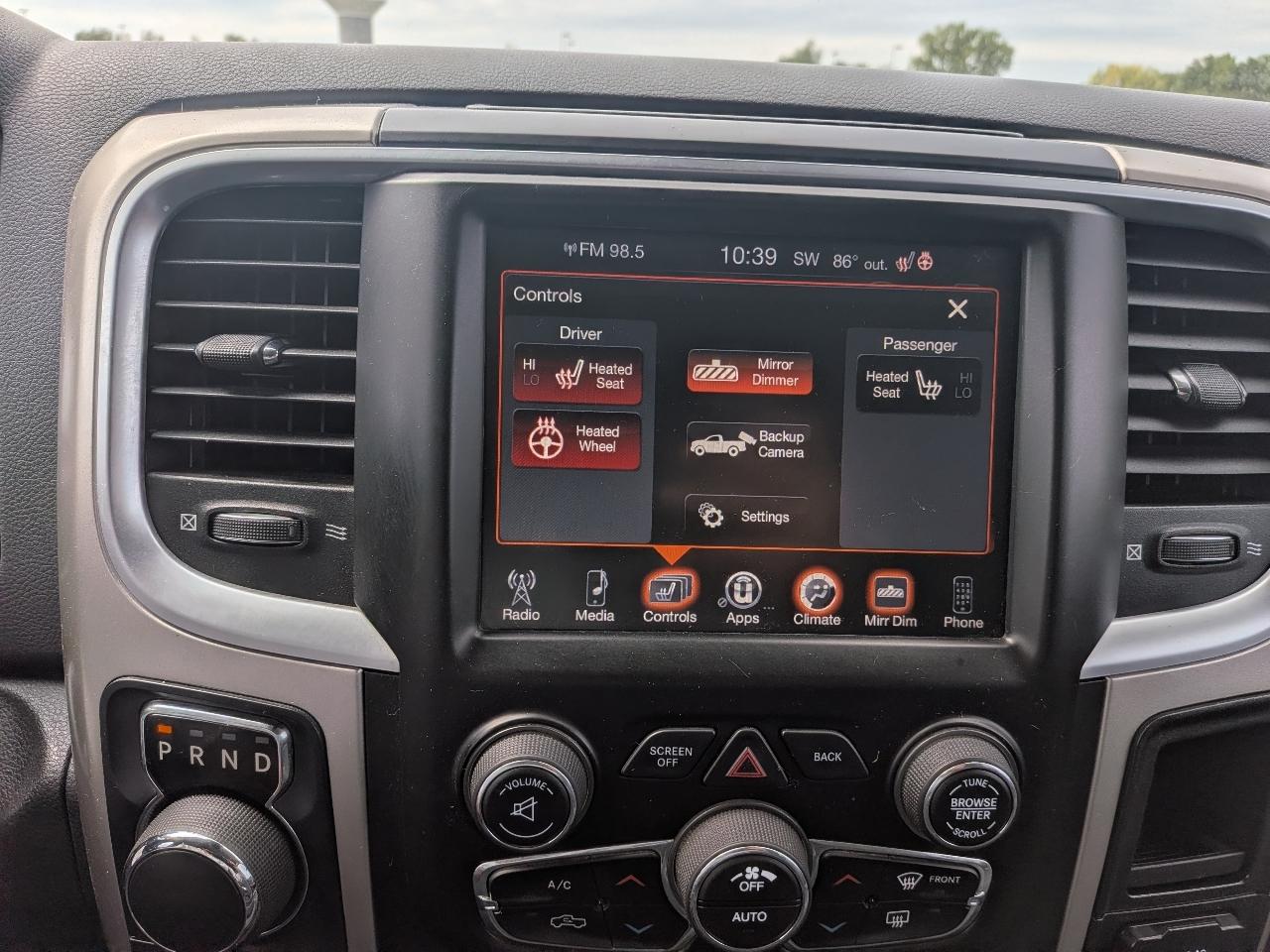 RAM 1500 4WD Crew Cab 140.5" Big Horn 2016