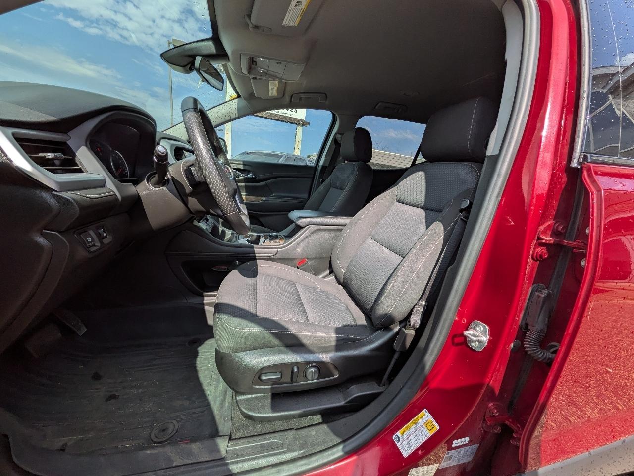 GMC Acadia AWD 4dr SLE 2021