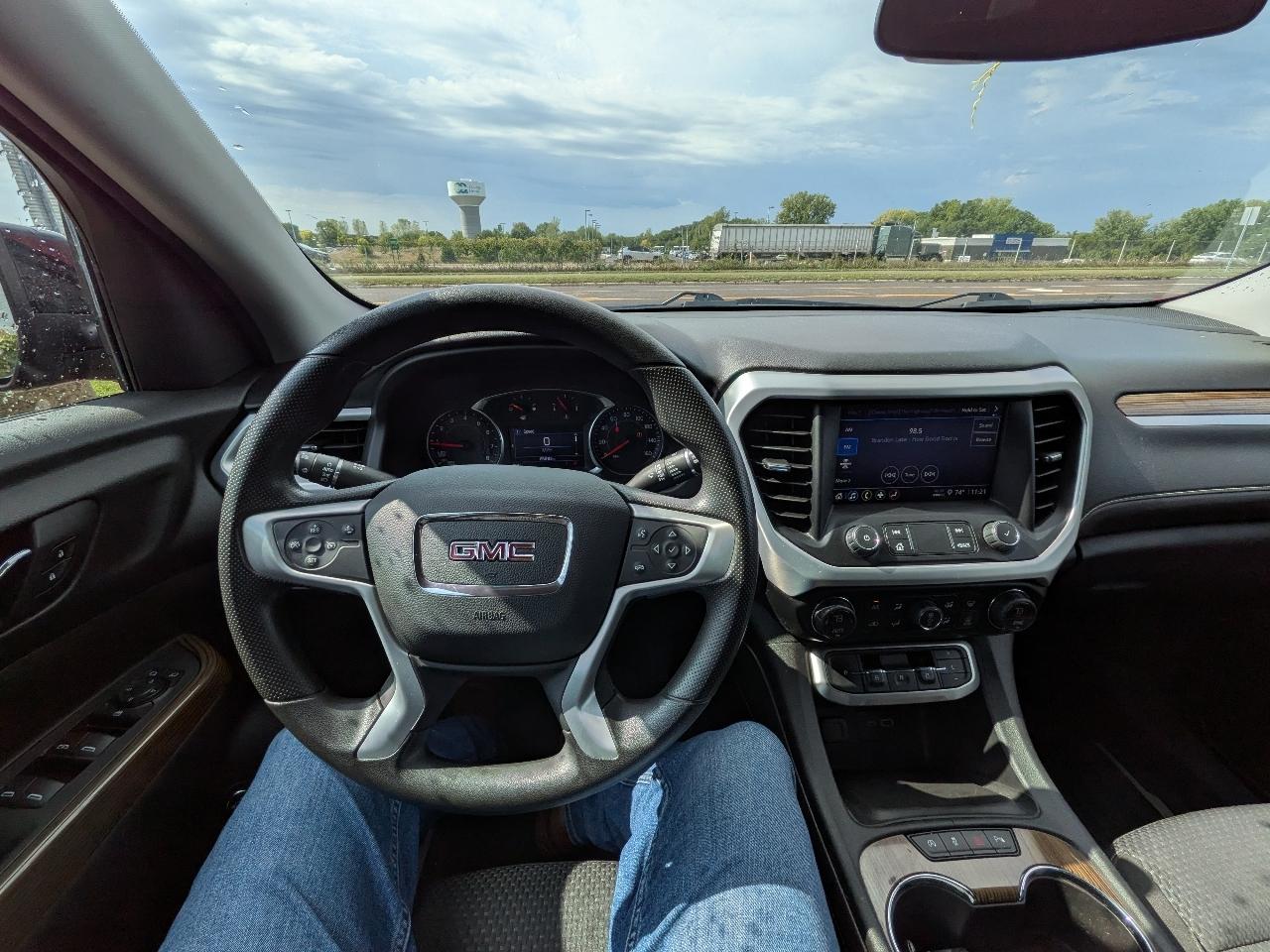GMC Acadia AWD 4dr SLE 2021