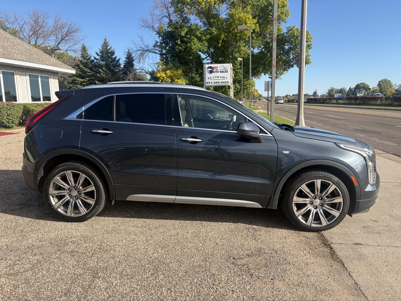 Cadillac XT4 photo 4