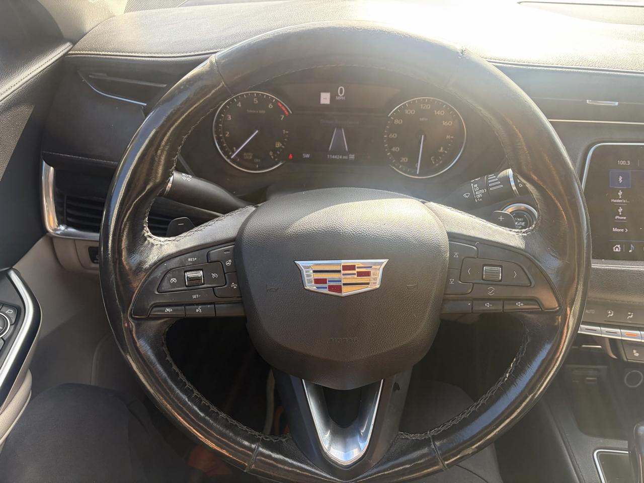 Cadillac XT4 photo 9