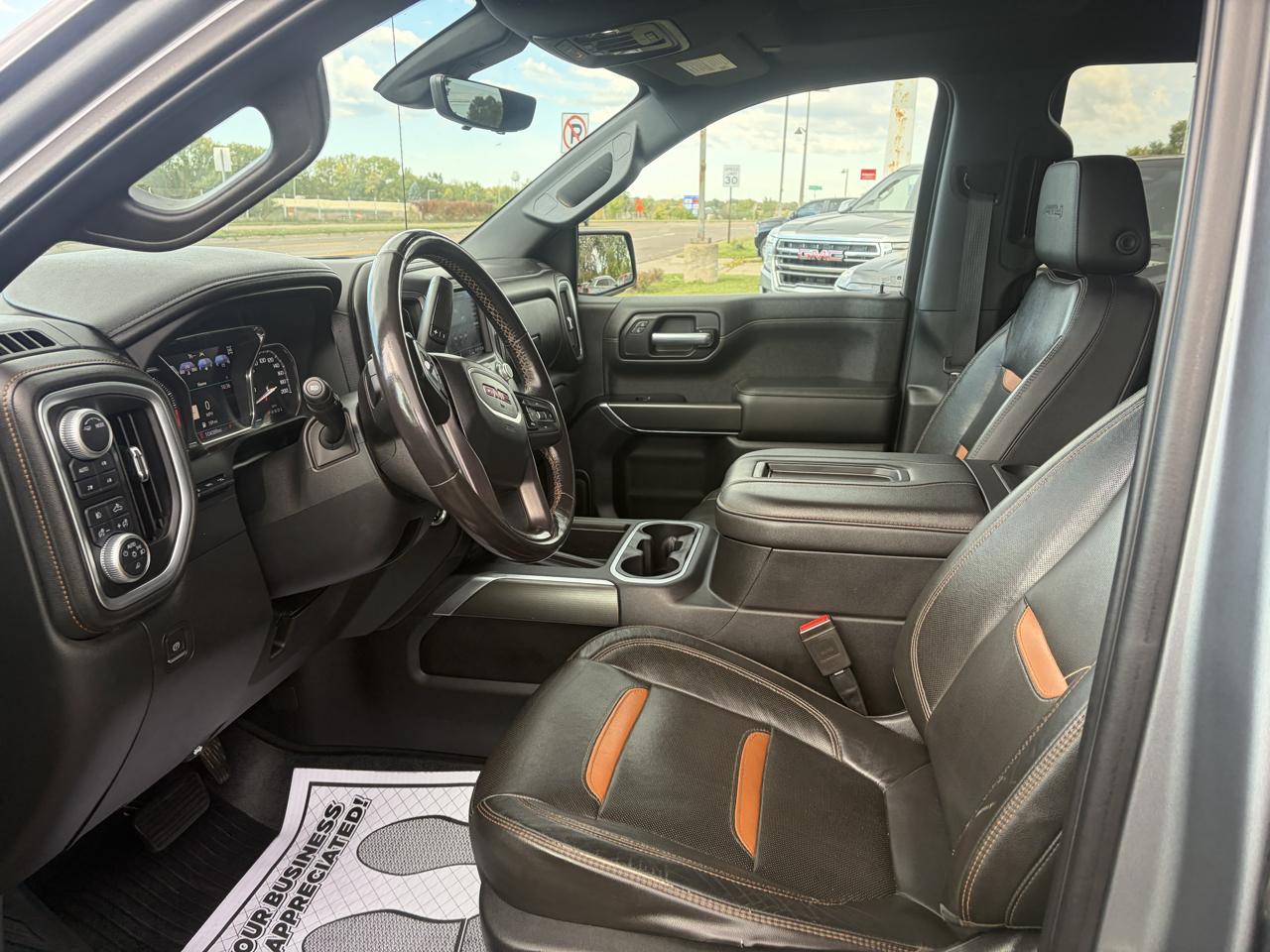 GMC Sierra 1500 4WD Crew Cab 147" AT4 2020