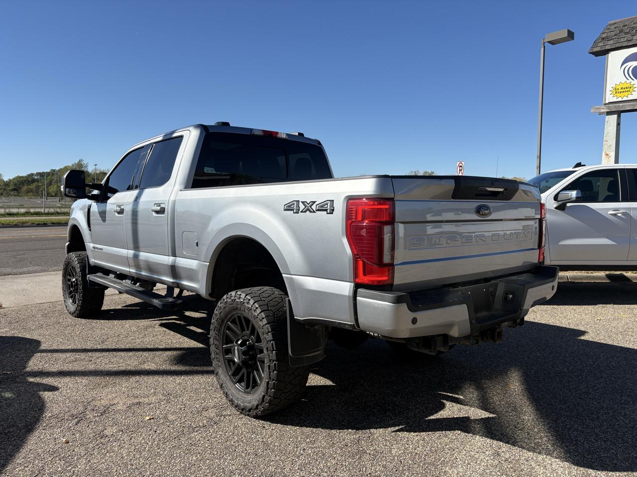 Ford Super Duty F-250 SRW Lariat 4WD Crew Cab 6.75' Box 2022